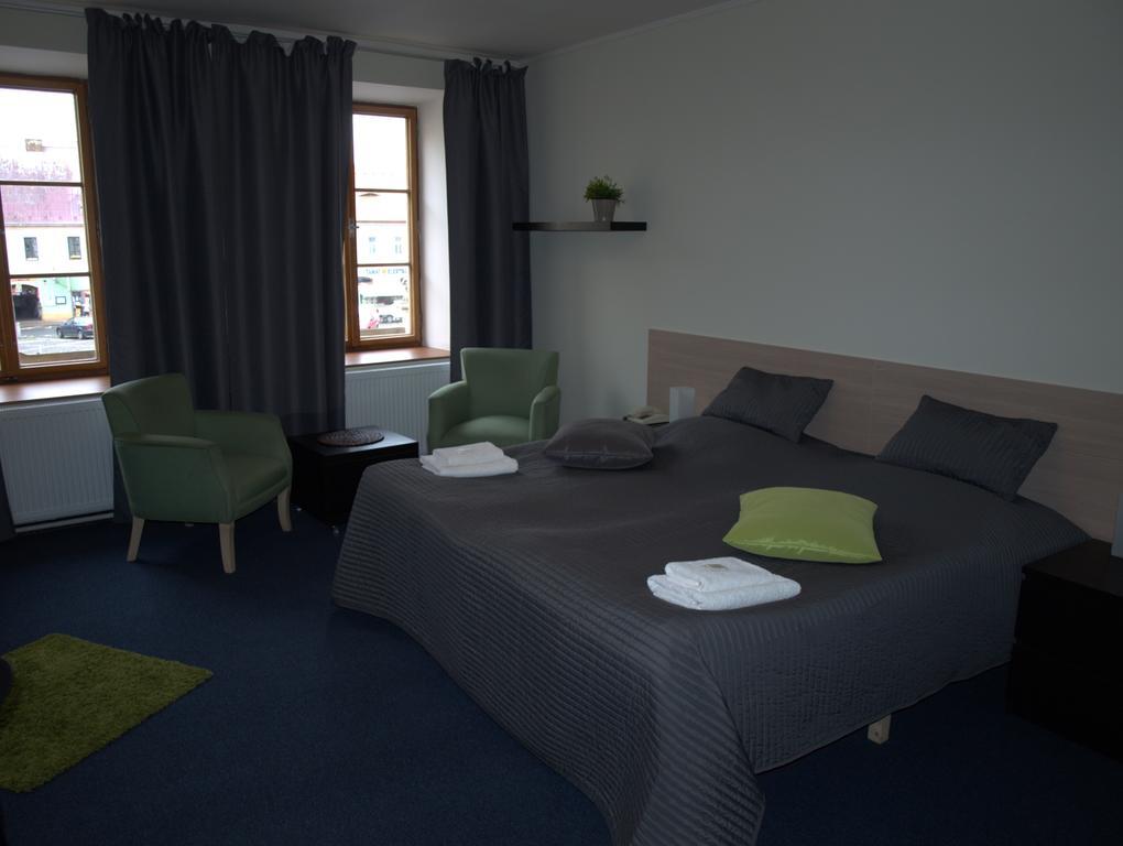 Hotel U lva Bílina Buitenkant foto